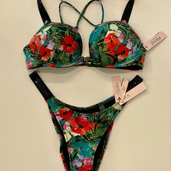 🔥HOST PICK🔥  👙 NWT 2pc Shine Strap Bombshell Bikini Top & Brazilian Bottom - Picture 2 of 12